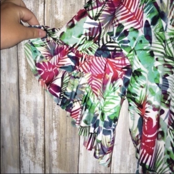 London Times Ruffle Sleeve Blouse - Picture 4 of 4